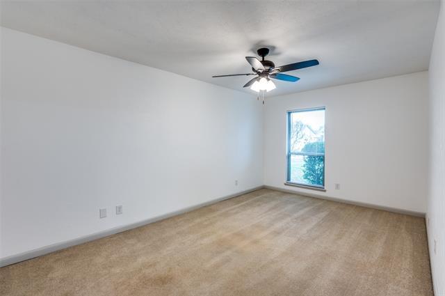 Building Photo - 2214 Grapevine Ln