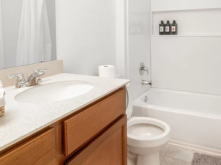 Building Photo - 3840 Casoria Ln