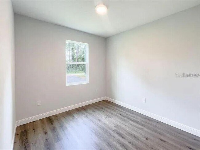 Building Photo - 17381 Tyler Ave