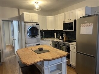 Building Photo - 40 Grove St