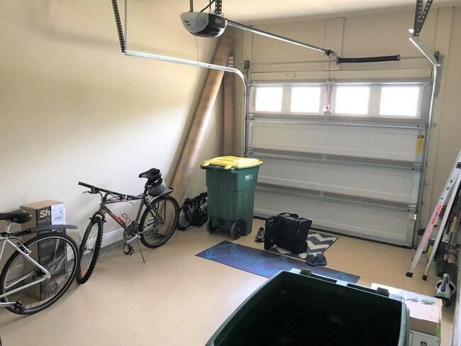 Building Photo - 8877 White Ibis Way