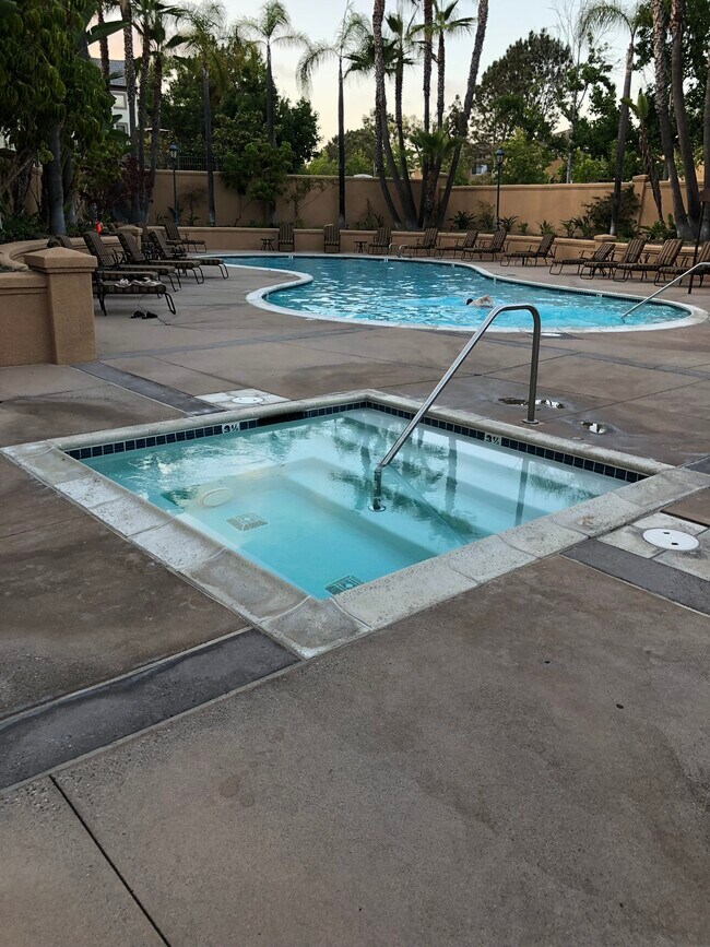 Building Photo - 12364 Carmel Country Rd