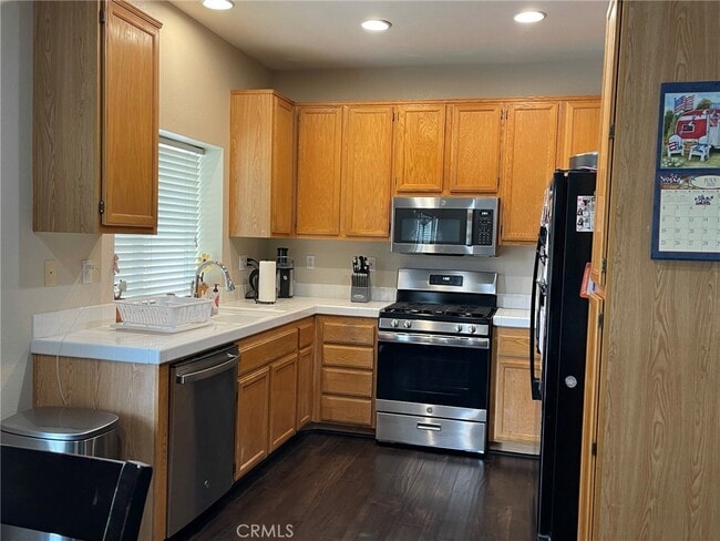 Building Photo - 43093 Teramo St