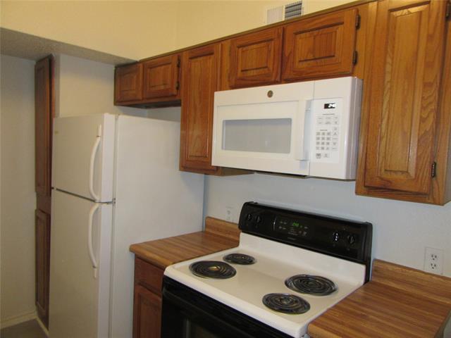 Building Photo - 13211 Emily Rd