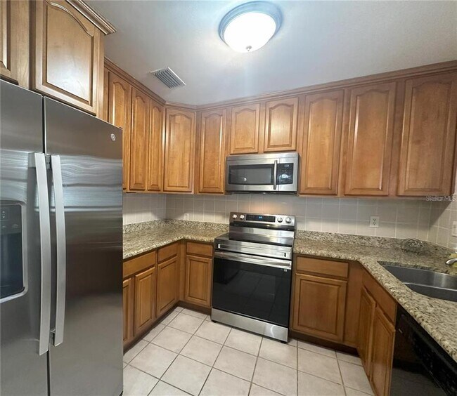 Building Photo - 1818 San Mateo Dr