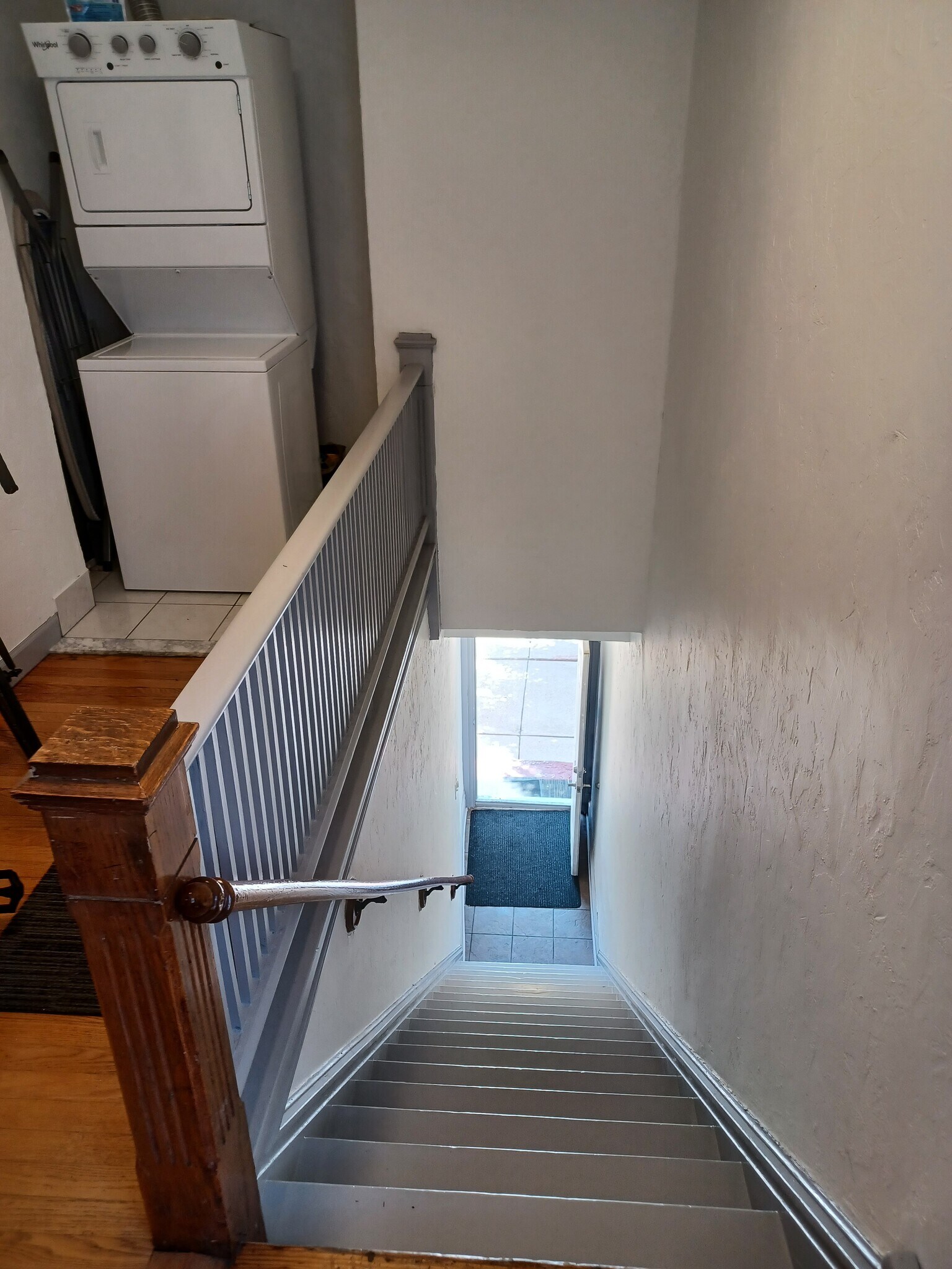 Building Photo - 4233 Chouteau Ave