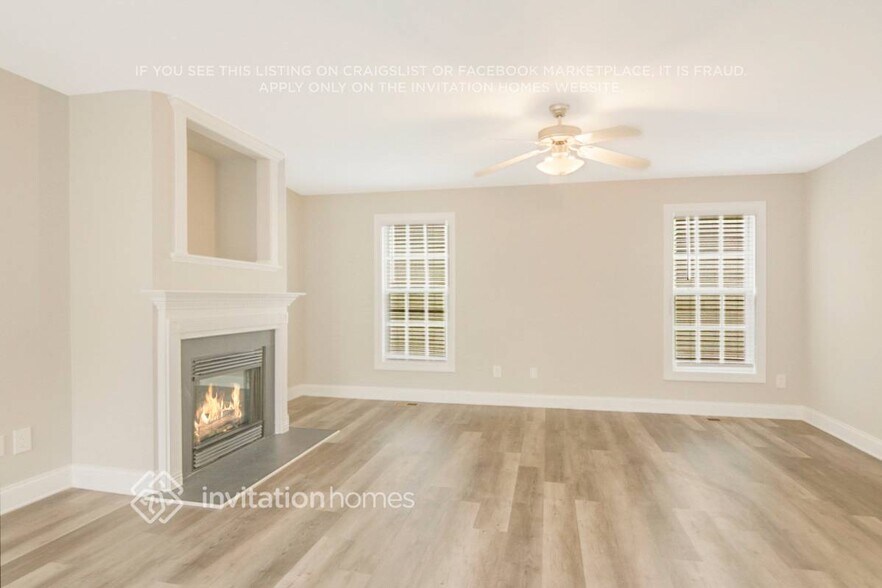 Building Photo - 460 Texanna Way