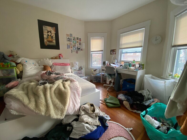 Building Photo - 300 Boston Ave