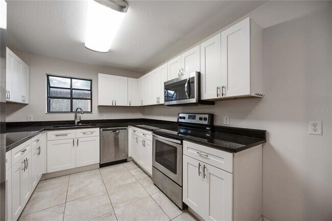 Building Photo - 4148 Lancaster Dr