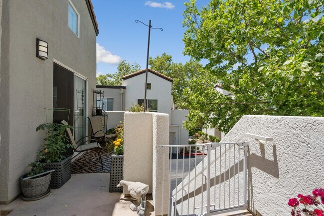 Building Photo - 21305 Nandina Ln