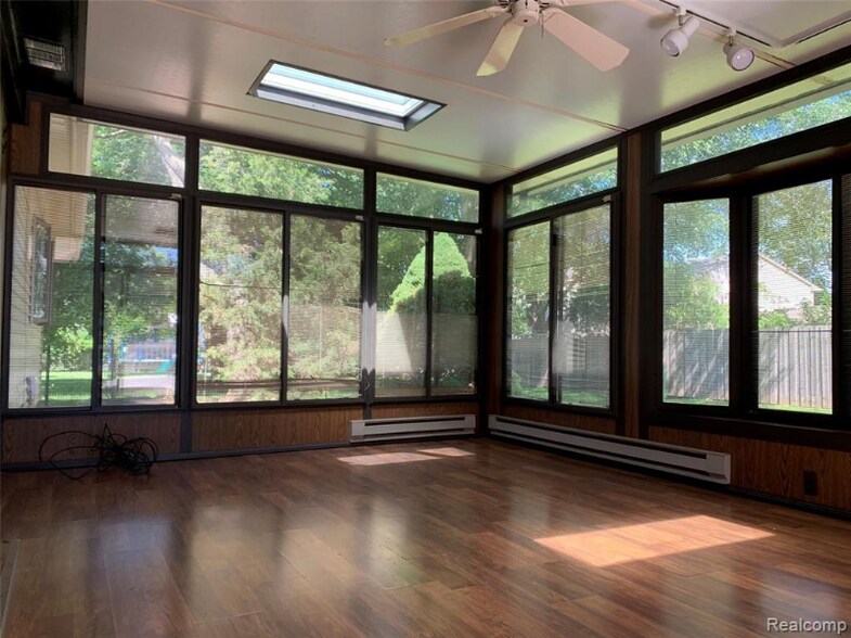 Building Photo - 4162 Cypress Dr