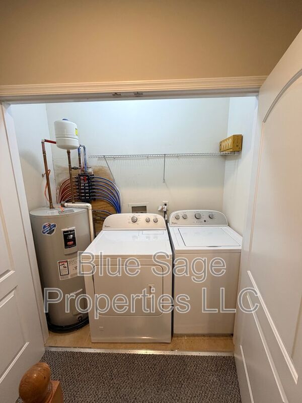 Building Photo - 432 E Baltimore Ave