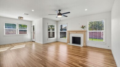 Building Photo - Beautifully Updated 3 bedroom Anaheim home!