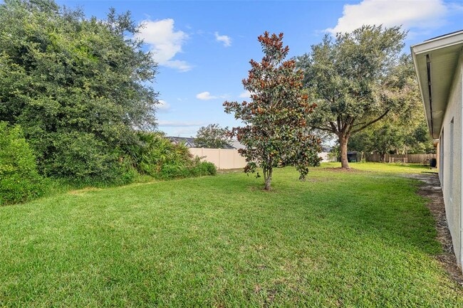 Building Photo - 32 Roxton Ln