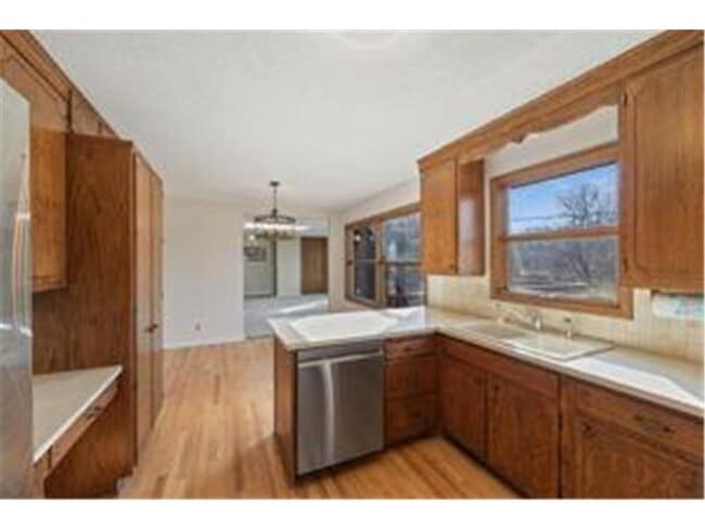 Building Photo - 15605 Boulder Creek Dr