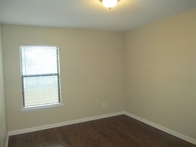 Building Photo - 3741 Woodbriar Dr