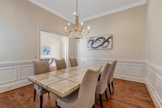 Building Photo - 5014 Mountview Pl