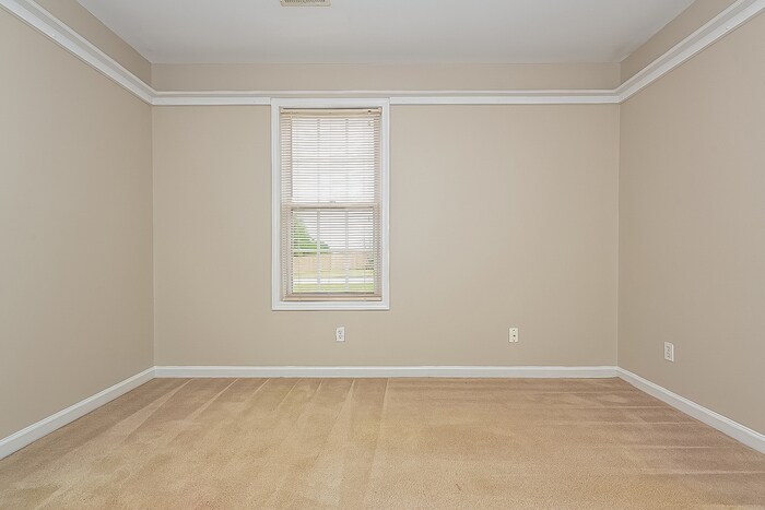 Building Photo - 395 Branchwood Dr