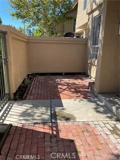 Building Photo - 14 Hillgate Pl
