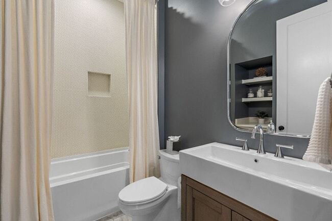 Building Photo - Luxury 12 South Living! $13,000 per month ...