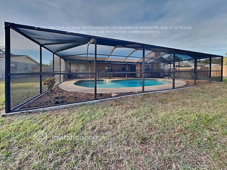 Building Photo - 205 Donatello Dr