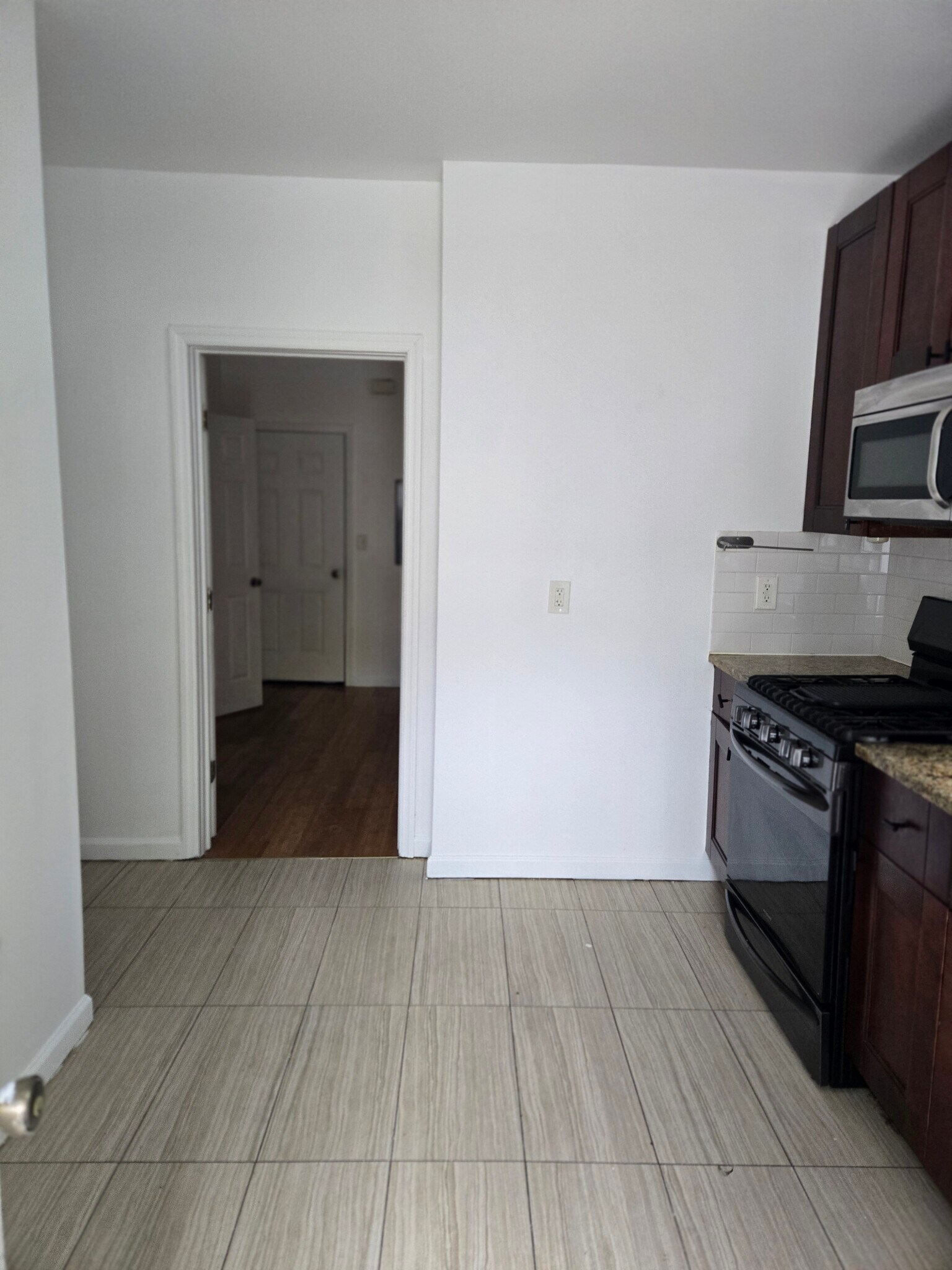 Building Photo - 316 Summer Ave