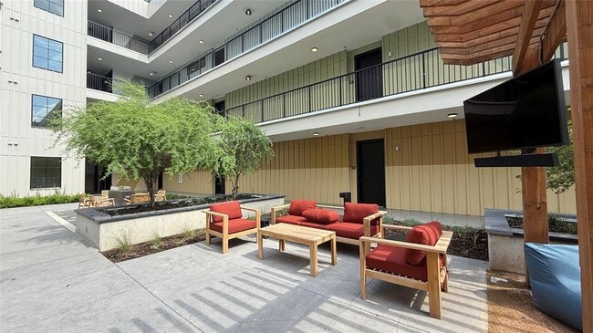 Building Photo - 4315 S Congress Ave