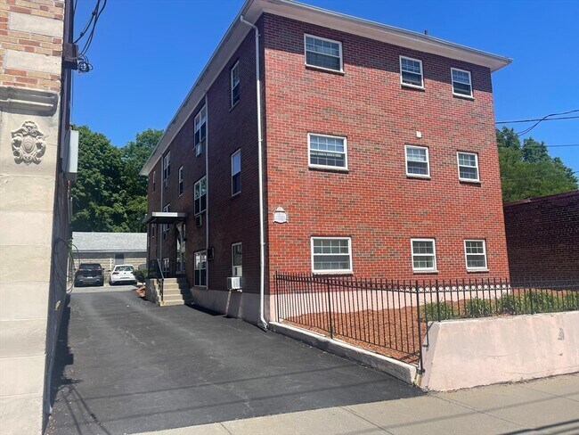 Building Photo - 131 Massachusetts Ave