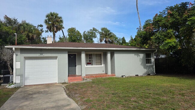 Primary Photo - 2 Bedroom 1 Bath Single Family Home w/ Bonus Room