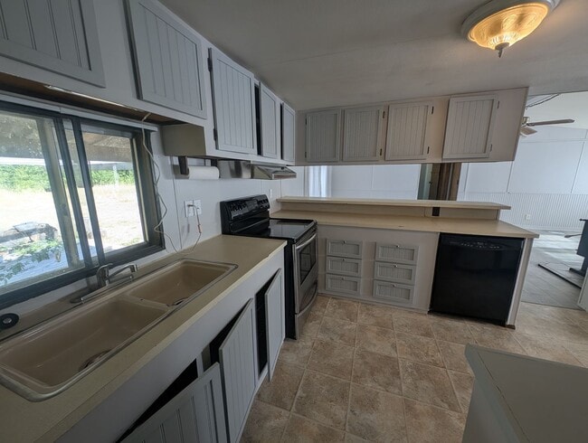 Building Photo - 2976 Deeter Rd