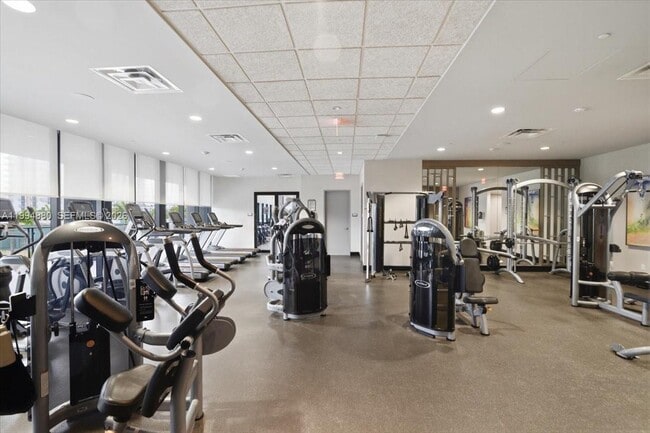 Building Photo - 5300 Paseo Blvd