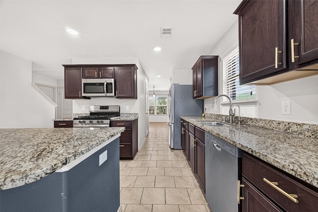 Building Photo - 23718 Water Hickory Dr