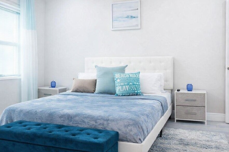 Building Photo - 2682 Nokomis Ave