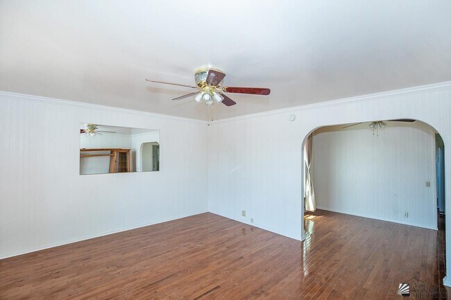 Building Photo - 1128 S 9th Ave