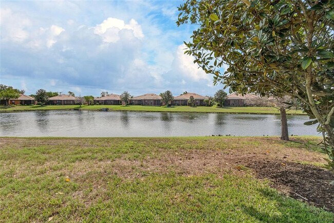 Building Photo - 210 Shell Falls Dr