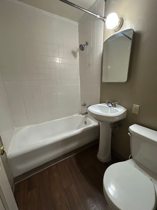 Building Photo - COMING SOON! 2 Bed 1 Bath Home! $13575.00