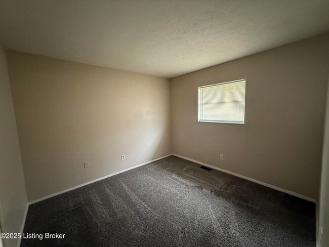 Building Photo - 508 Blossom Rd