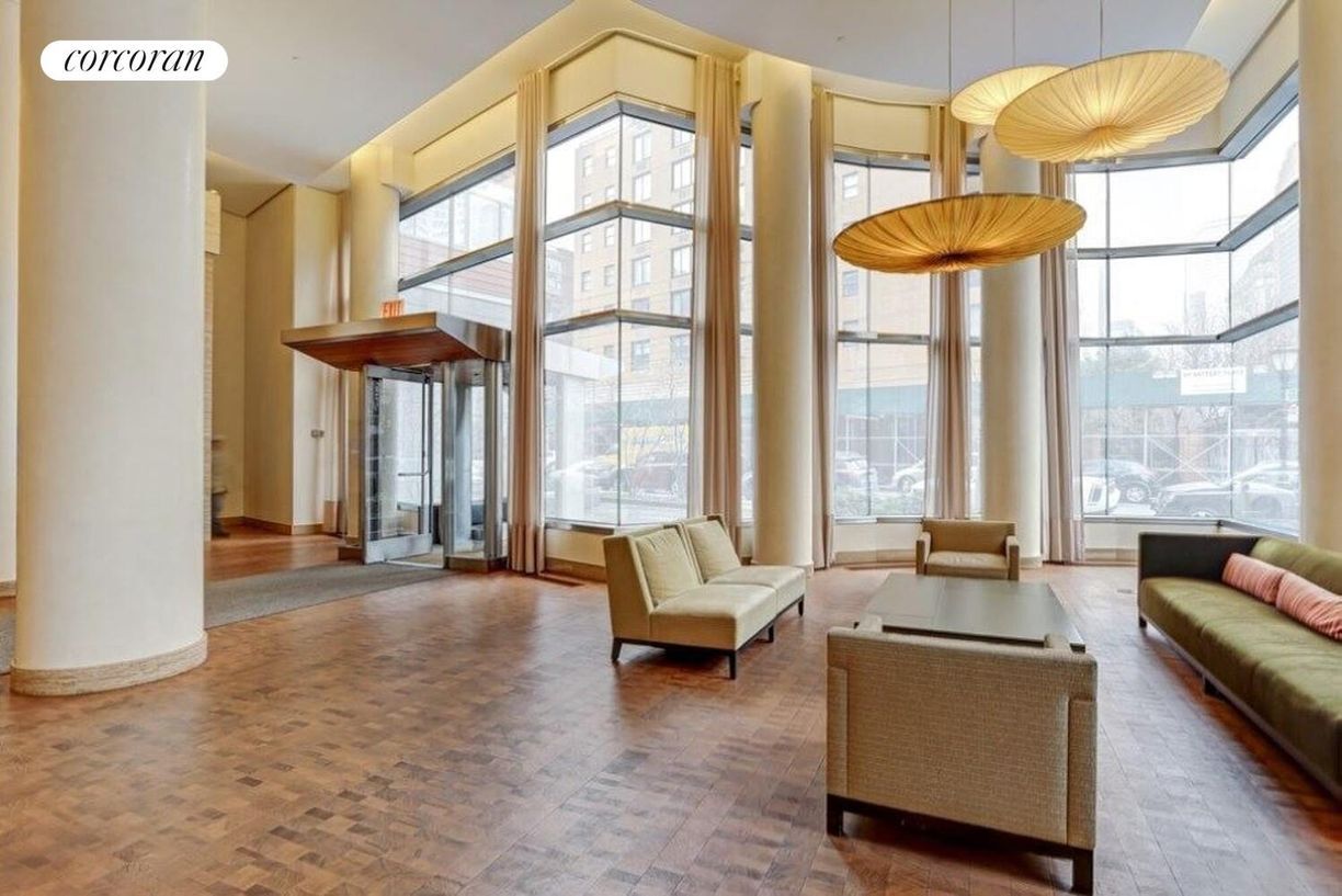 Building Photo - 70 Little W St