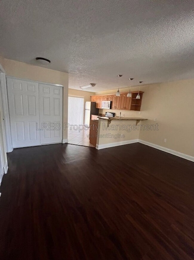 Building Photo - 3651 N Goldenrod Rd
