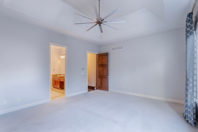 Building Photo - 1991 Chesterfield Ridge Cir