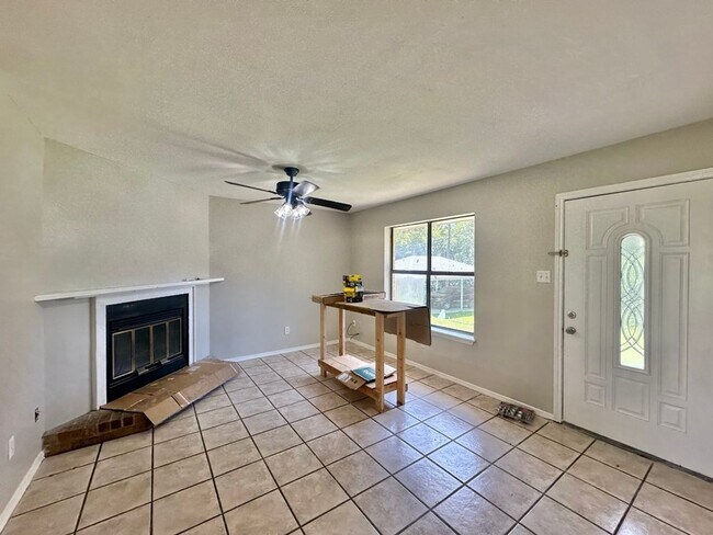 Building Photo - Stoneridge Duplex 454/452