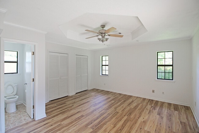 Building Photo - 54 Willowbrook Ln