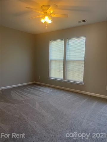 Building Photo - 1306 Stourbridge Lion Dr