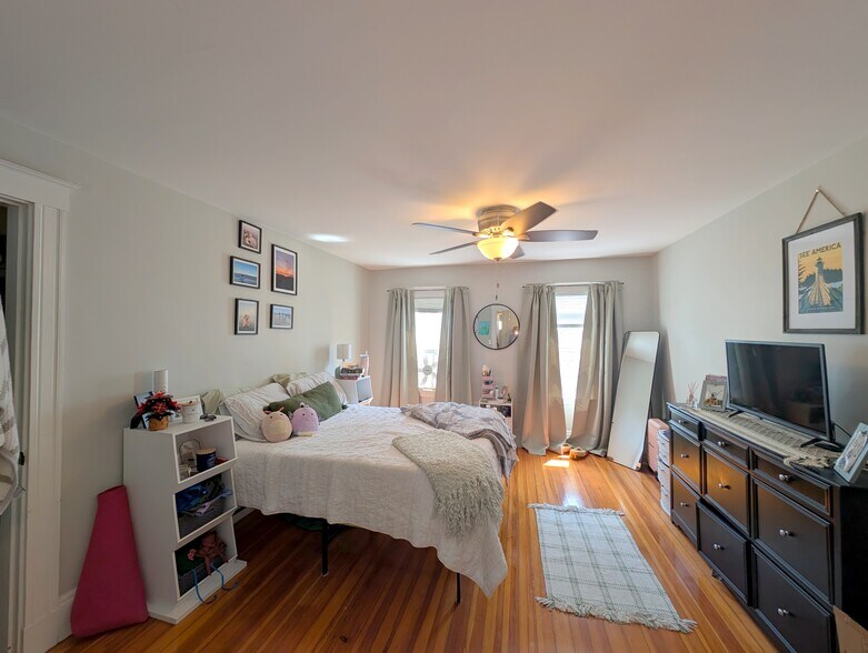 Building Photo - 42 Lowden Ave