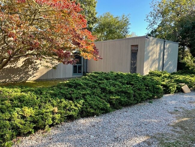 Building Photo - 97 Barneys Joy Rd