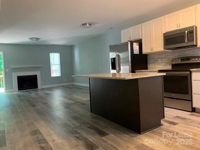 Building Photo - 7332 Mdw Gln Dr