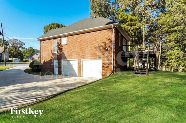 Building Photo - 6612 Marka Cir