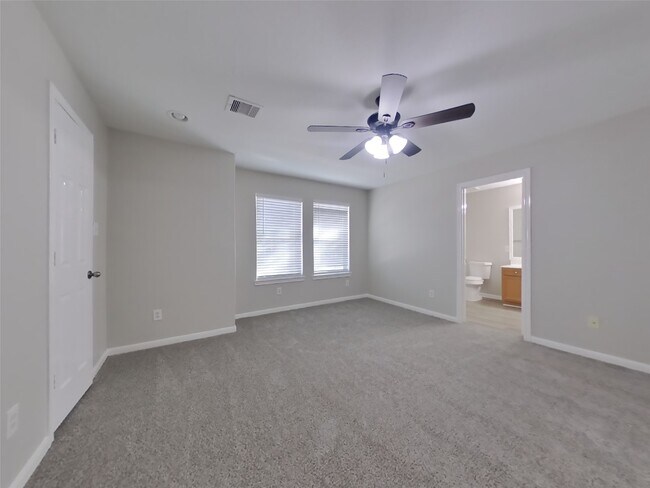 Building Photo - 11335 Carla St