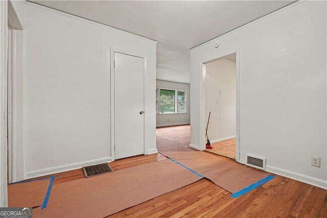 Building Photo - 2939 Belvedere Ln