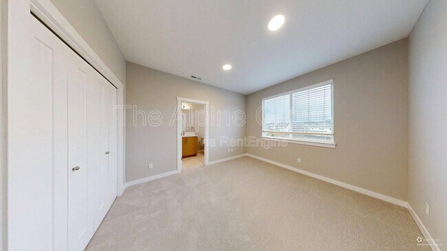 Building Photo - 16505 NW Liberty St